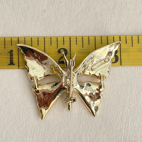 Gerry's Butterfly Brooch Gold Tone With Clear Rhinestones - Picture 7 of 7